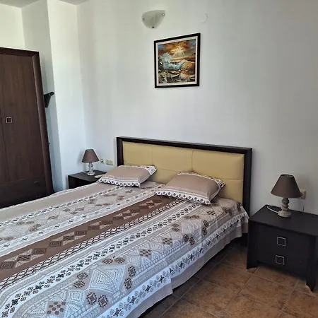 Apartman тристаен с уникална гледка-южен плаж поморрие, новия град Pomorie